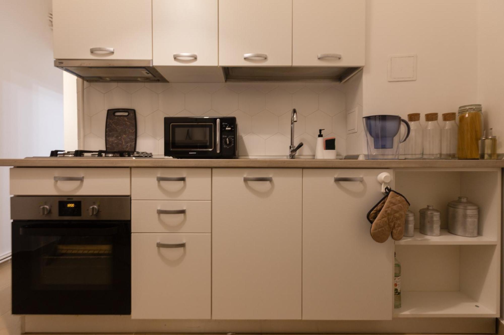 Ultracentral Hong Kong 3 Bdrm Apartment Bukarest Exterior foto